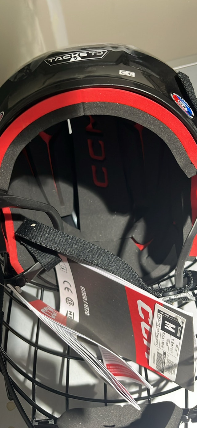 CCM Medium Helmet - photo 4