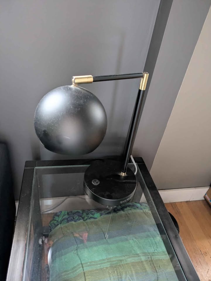 Black Table Lamp - photo 3