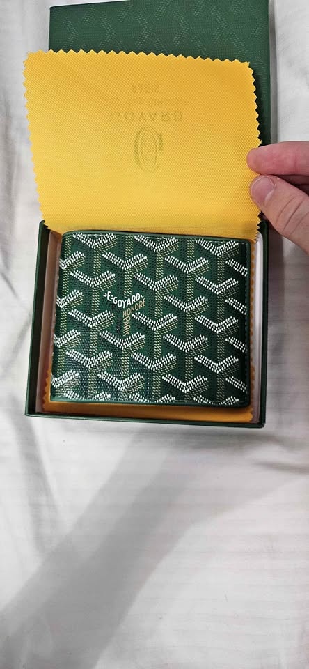Goyard wallet green with receipt