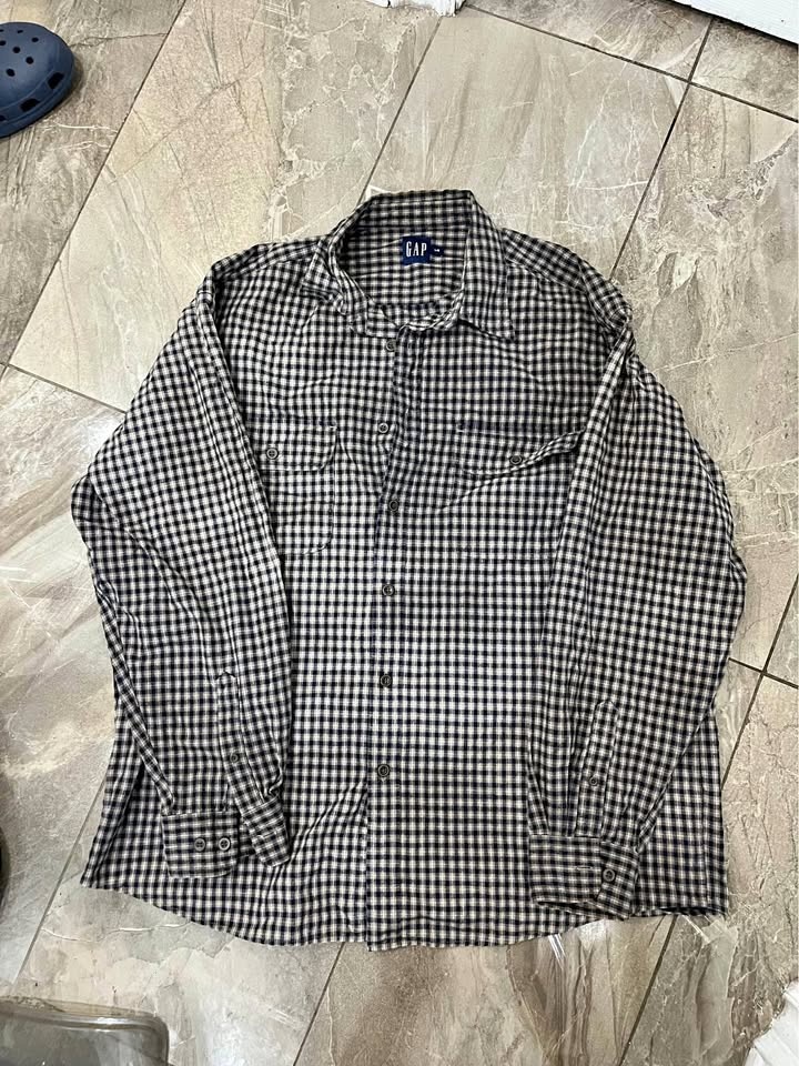 Vintage gap button ups