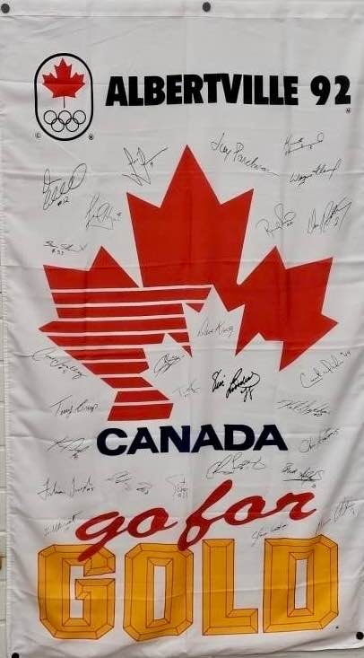 1992 ALBERTVILLE OLYMPIC HOCKEY BANNER - 34" X 60 - photo 4