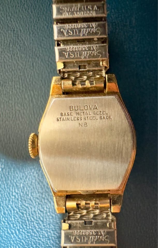 Working vintage 70’s Bulova woman's watch - photo 2