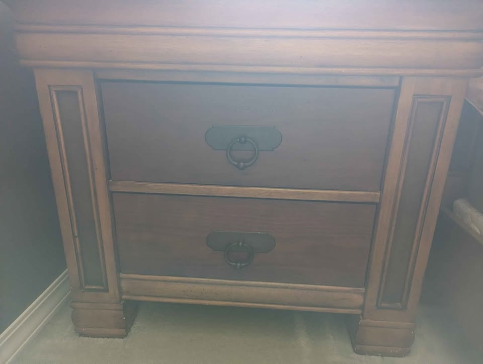 2 night stands ( 1 dresser or King bed separately) hardware rest - photo 2