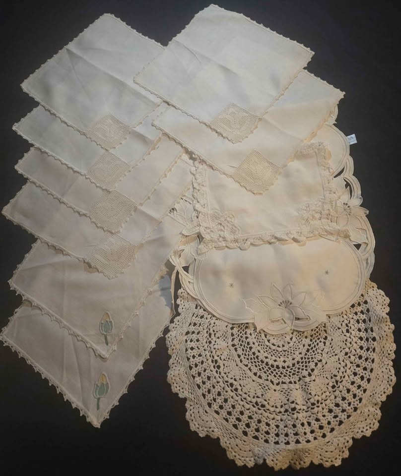Basket of Linens - photo 2