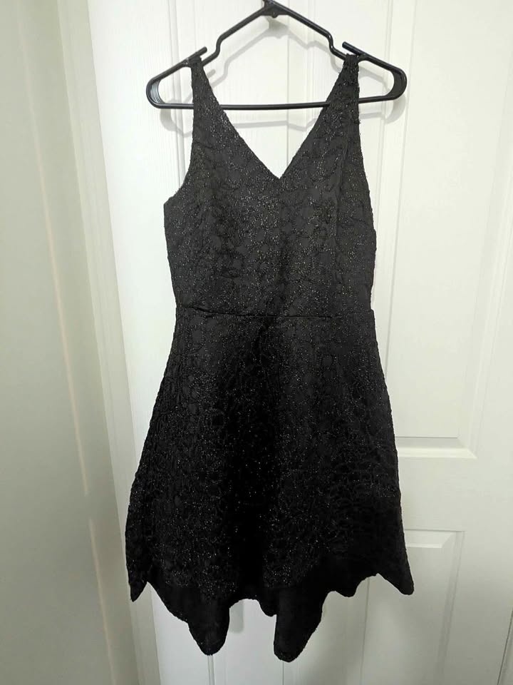 Reitmans Black Cocktail Dress – Size 6