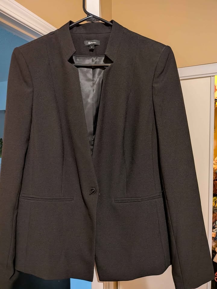 Reitmans Black Blazer – Size 12 - photo 2