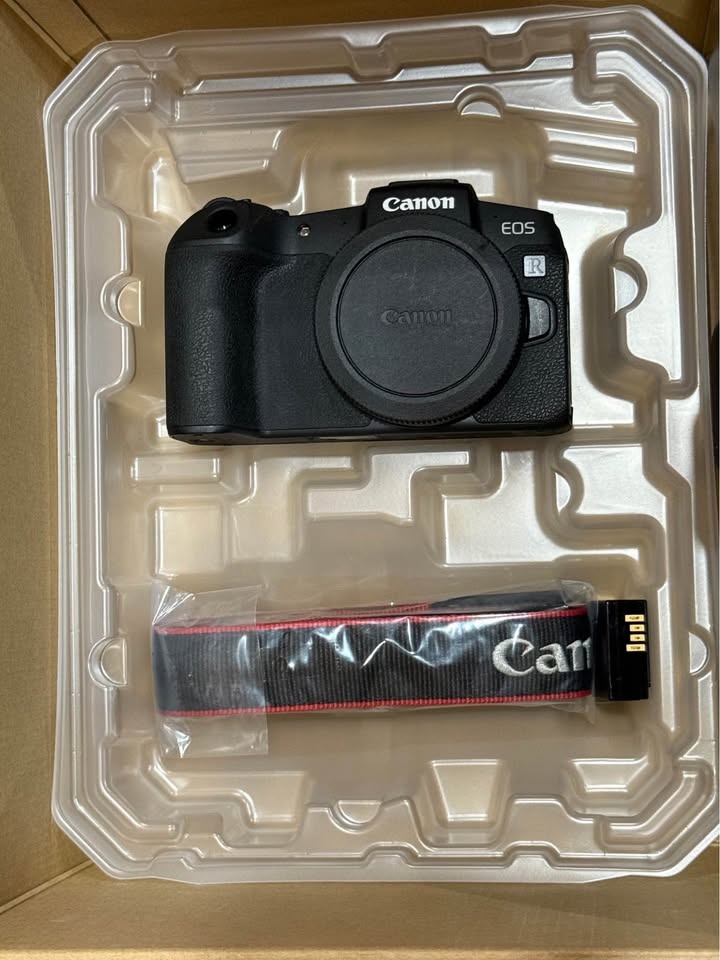 📸 Canon EOS RP – Low Shutter Count – Like New – Body Only - photo 5