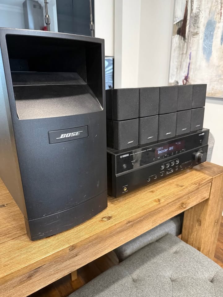 Bose Home Theatre Surround System - photo 2
