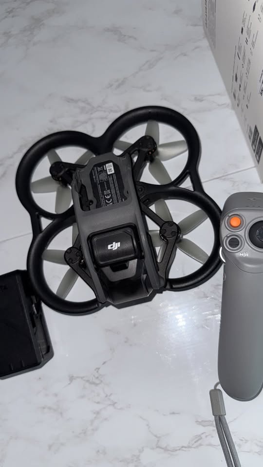DJI Avata Pro-View Combo w/ Goggles 2 & 3 Batteries - photo 4