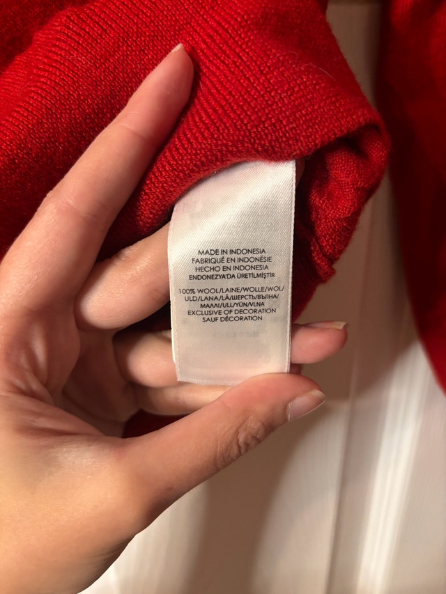 Polo Ralph Lauren Red Wool V-Neck Sweater – (Fits like S-M) - photo 4