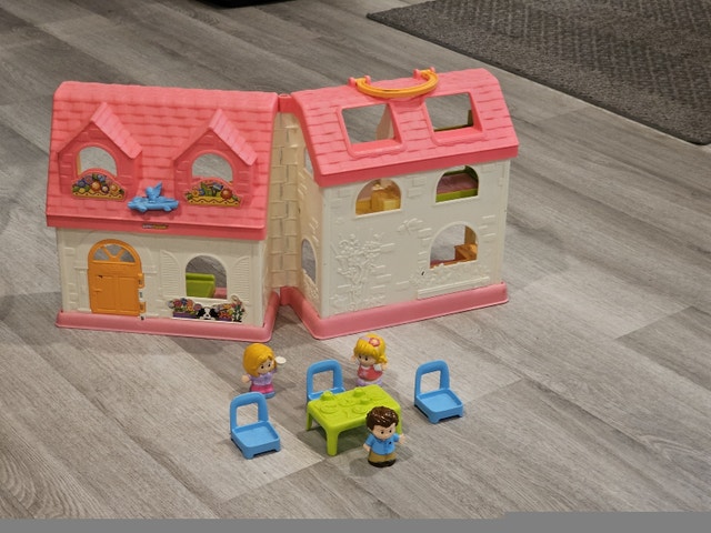 Pink Doll House - photo 2