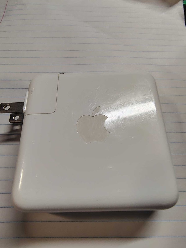Apple 67W USB-C Power Adapter - photo 2