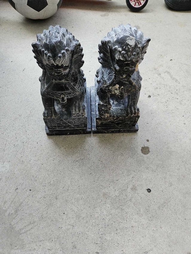Lion Statue