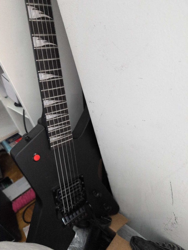 West Creek Electric Guitar HM HV