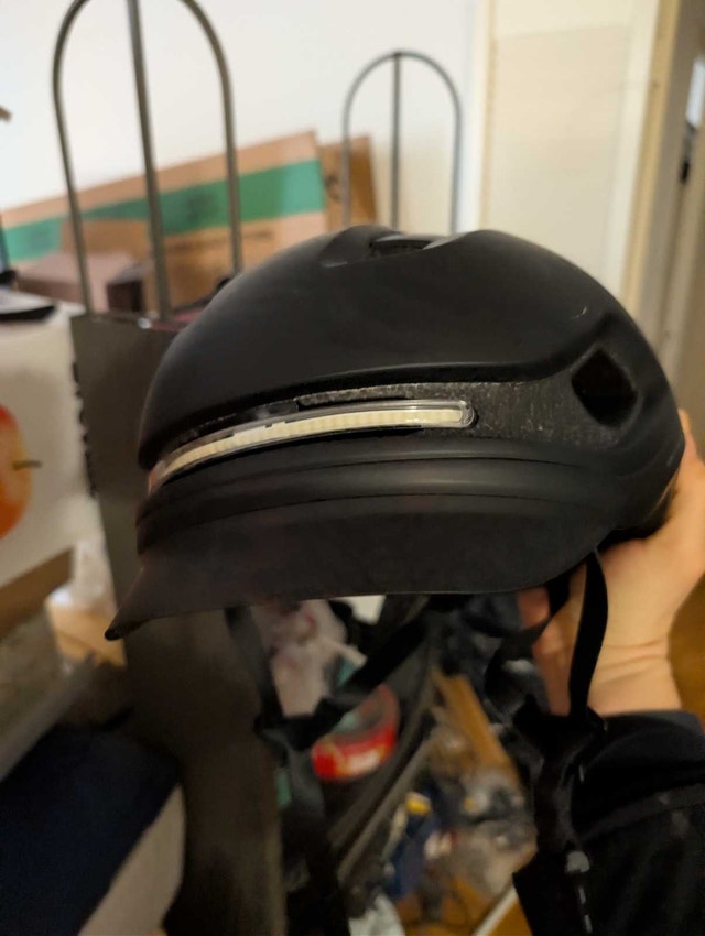 UNIT 1 Aura Smart Helmet