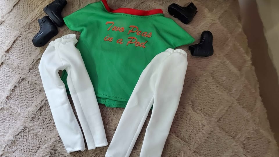 Twin Christmas Elf Clothes - photo 3