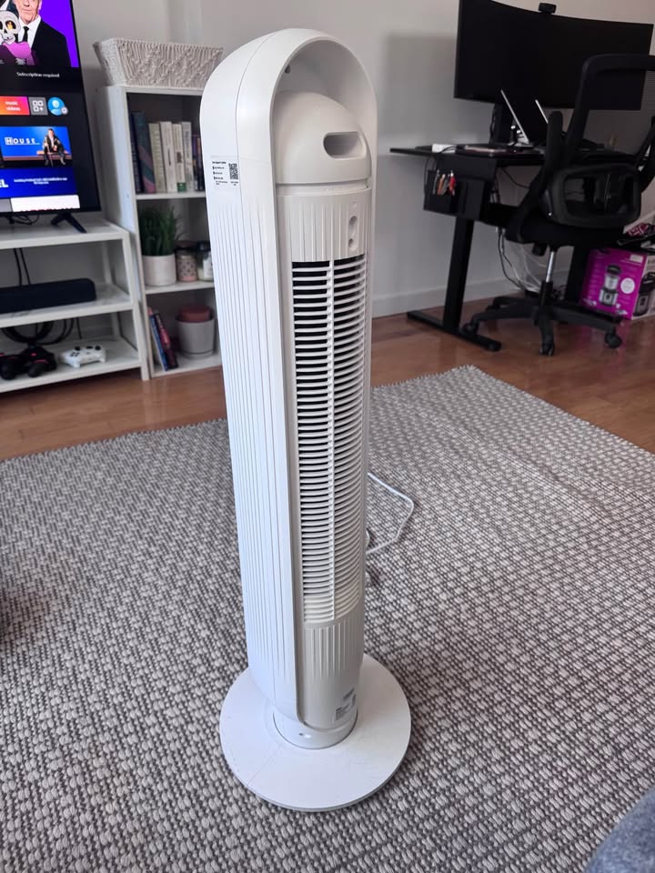 DREO WiFi enabled oscillating fan - photo 2