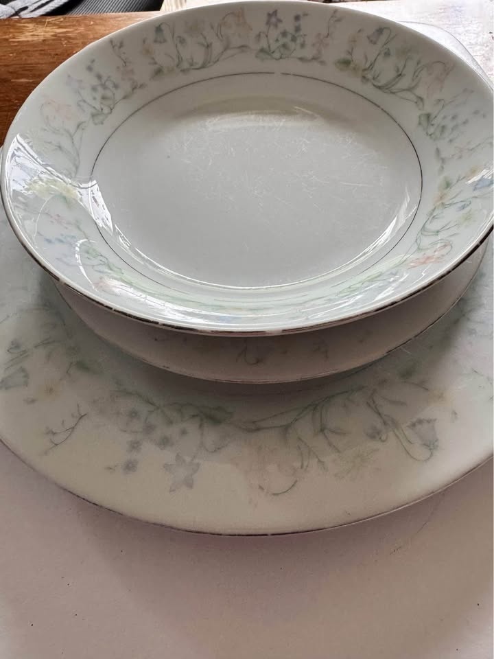 Set of 6 place setting dishes - photo 2