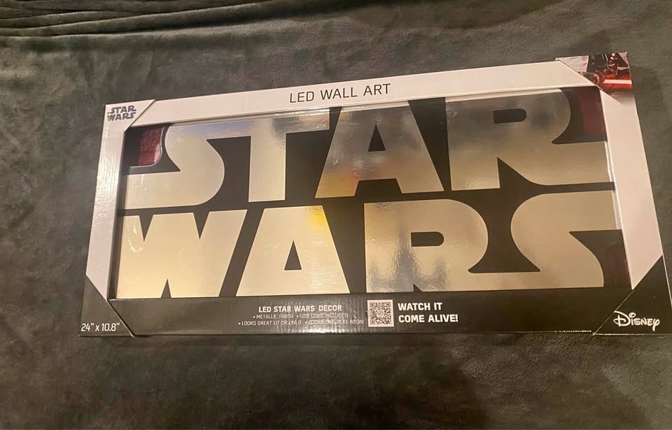 Star Wars LED Wall Art Sign – Light-Up Logo Decor (24” x 10.8”)