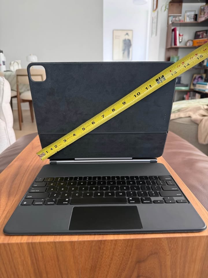 Apple Magic Keyboard for iPad Pro 12.9” (3rd-6th Gen) - photo 2