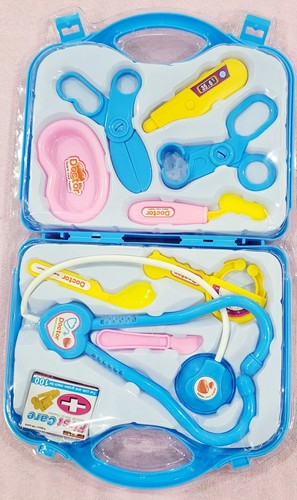11 Piece Kids Doctor Kit with Carry Case