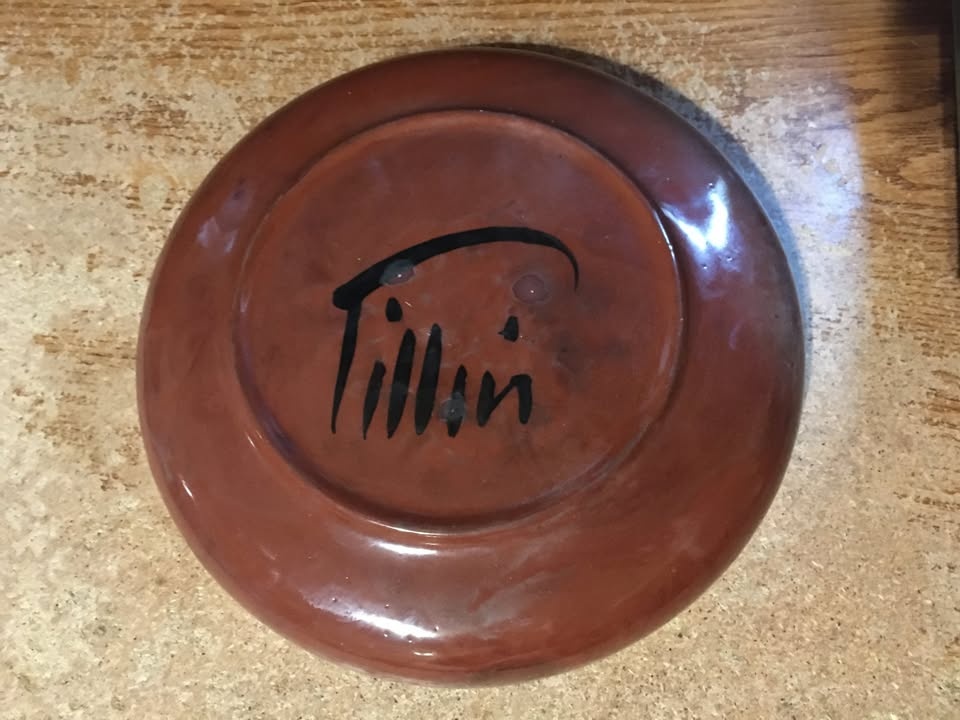 POLIA PILLIN 10" DISH BOWL LADY IN DRESS WITH FISH WHITE FLAGS - photo 2