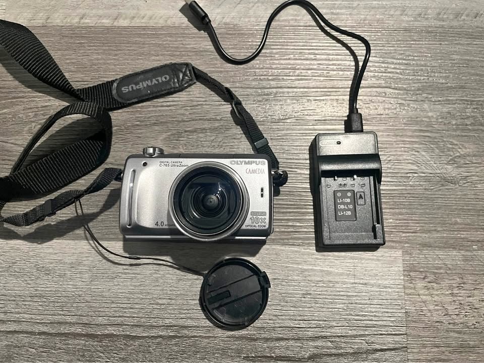 Olympus Camedia C-765 Digital camera!