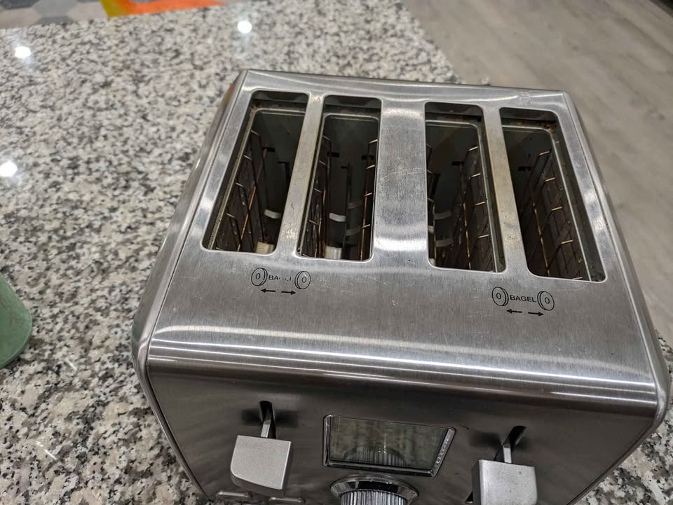 Cuisinart Precision setting 4-Slice Toaster - photo 2