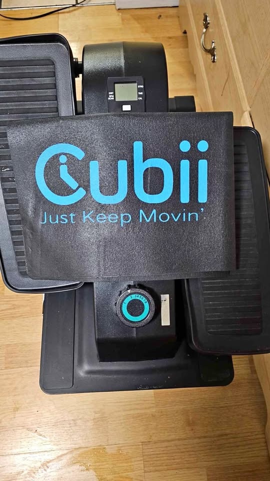 Cubii under desk exercise machine