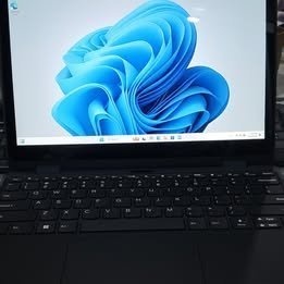 Lenovo 2 in 1 Laptop - Win 11 - 1 TB NVMe - Lenovo Warranty