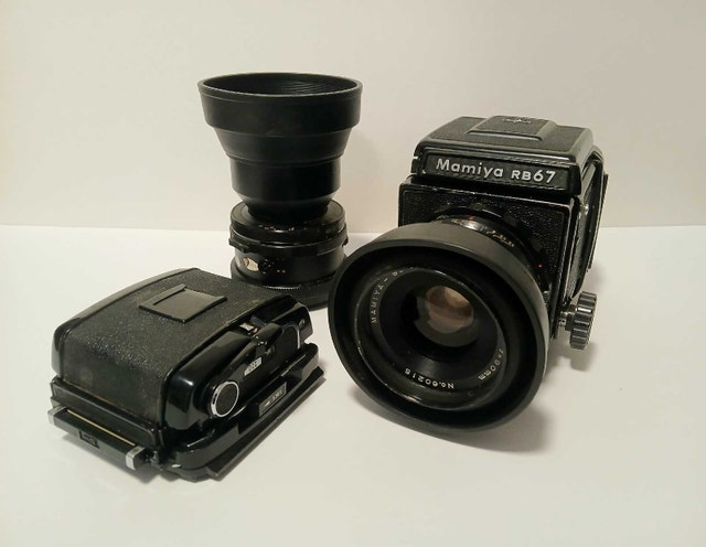 Mamiya RB67 w 2 lens + 2 backs + extras