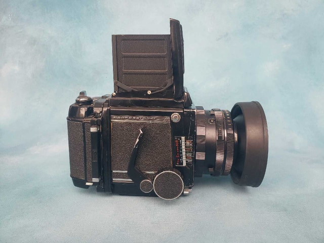 Mamiya RB67 w 2 lens + 2 backs + extras - photo 5