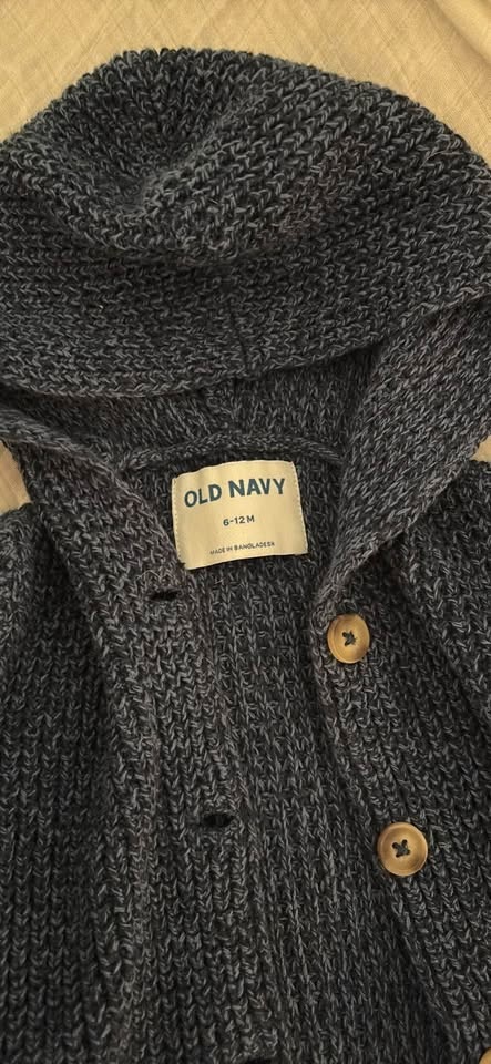 Old Navy hooded knit sweater 6-12m - photo 2