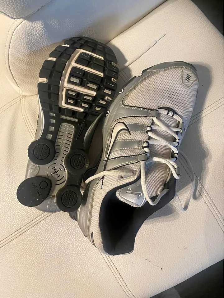 Nike Shox men's size 11 thumbnail