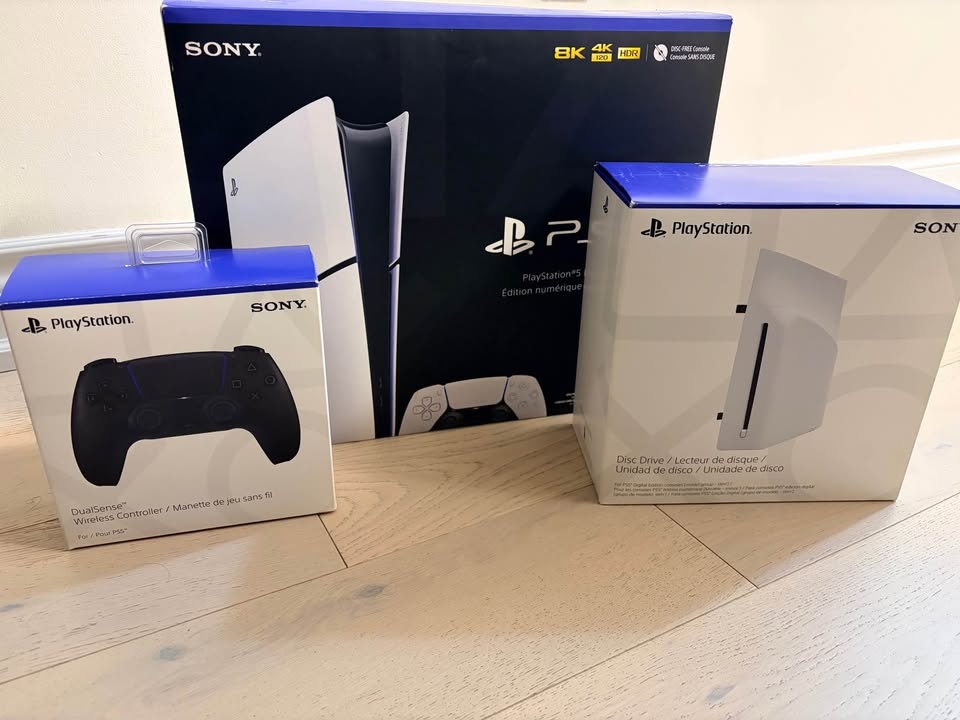 PS5 Slim Disc Bundle w/ 2 Controllers + 7 Games
