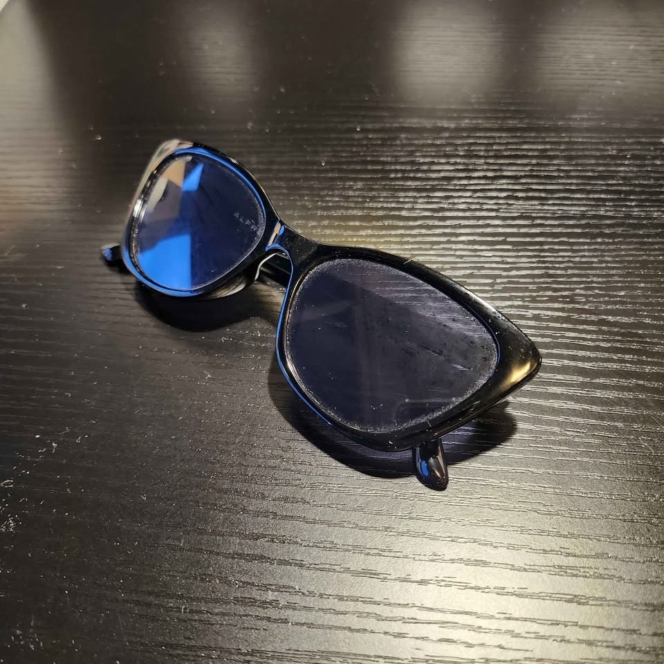 Cat Eye Sunglasses - photo 3