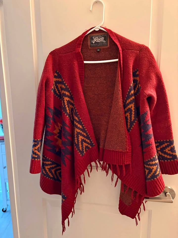 Roots vintage Cardigan Size XS
