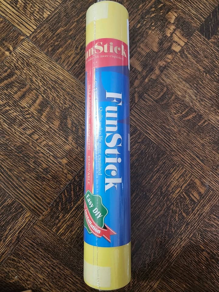 Yellow wallpaper stick and peel - photo 4