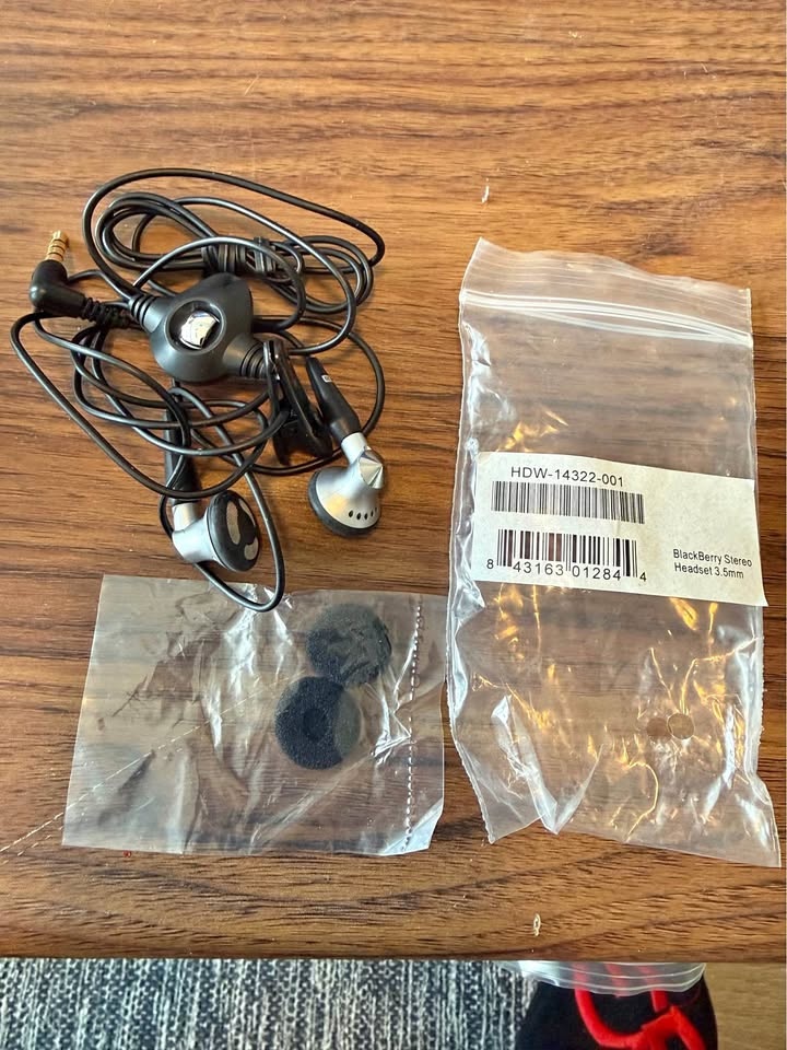 BlackBerry stereo headset 3.5mm