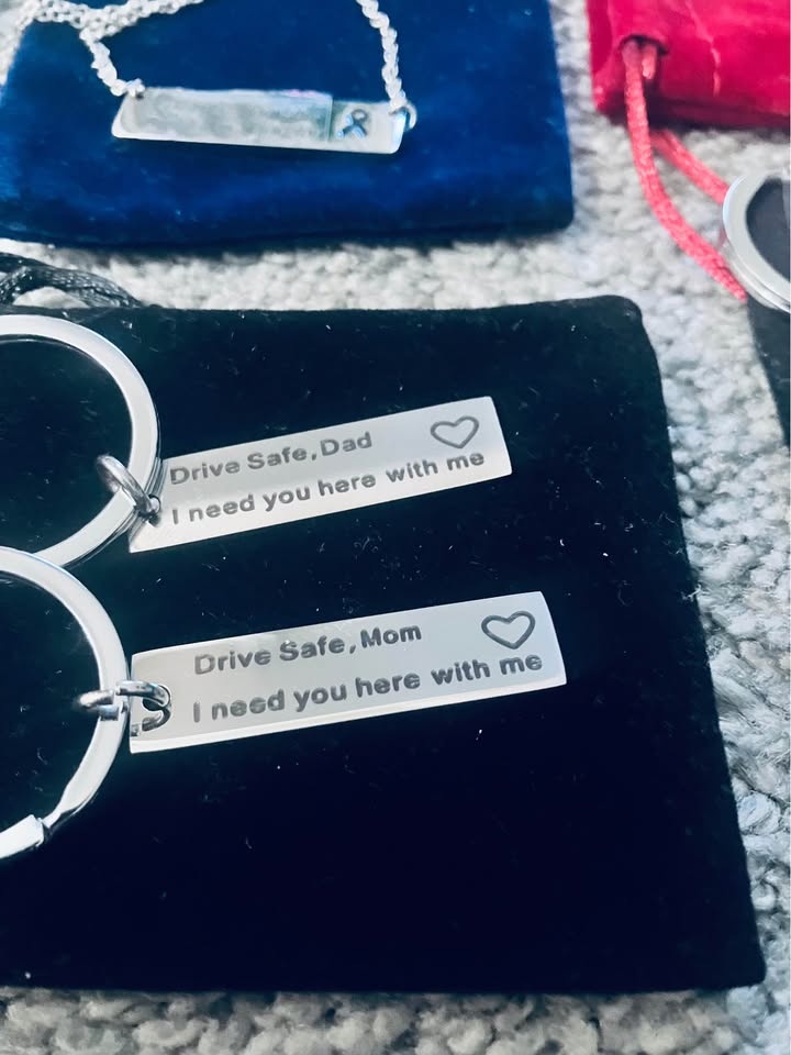 Last minute gifts ,Engraved jewellery 15 each or 2 for 25 - photo 3