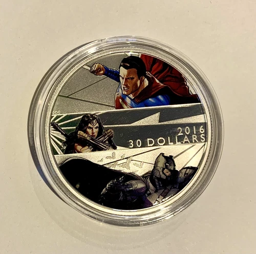2016 Fine Silver 2.2 oz - BATMAN VS SUPERMAN