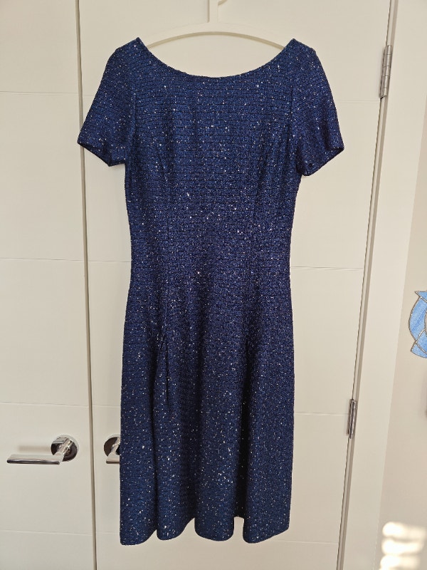 Women St. John Formal Evening Dress Sparkle Sequin Knit Size: 4