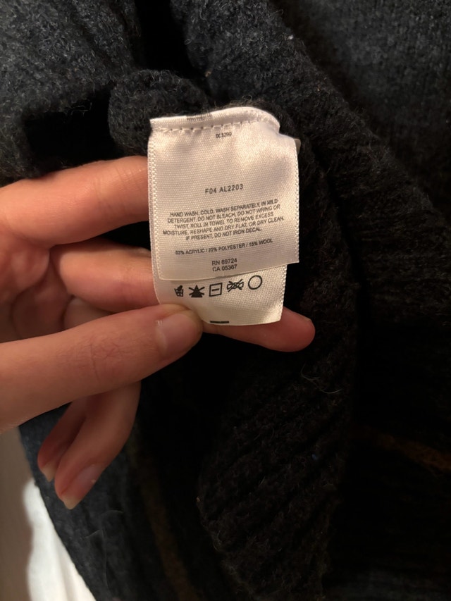 Columbia Wool-Blend V-Neck Sweater – Cozy & Casual - photo 3