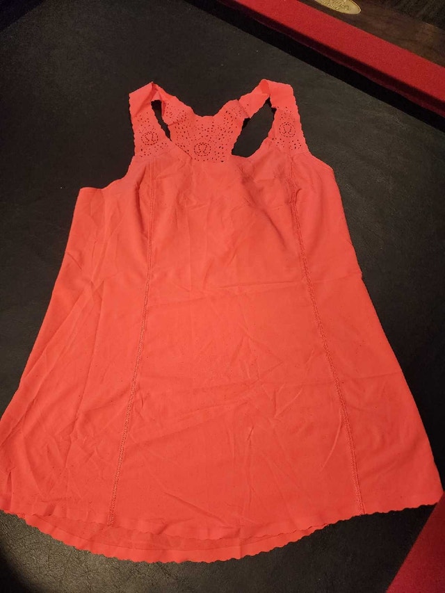 Lululemon Tank Top size 6 - photo 3