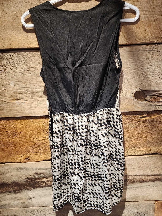 Forever 21 Dress size m