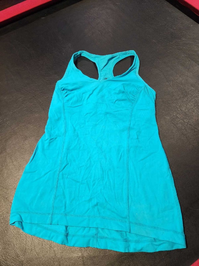 Lululemon Athletic Top size 6