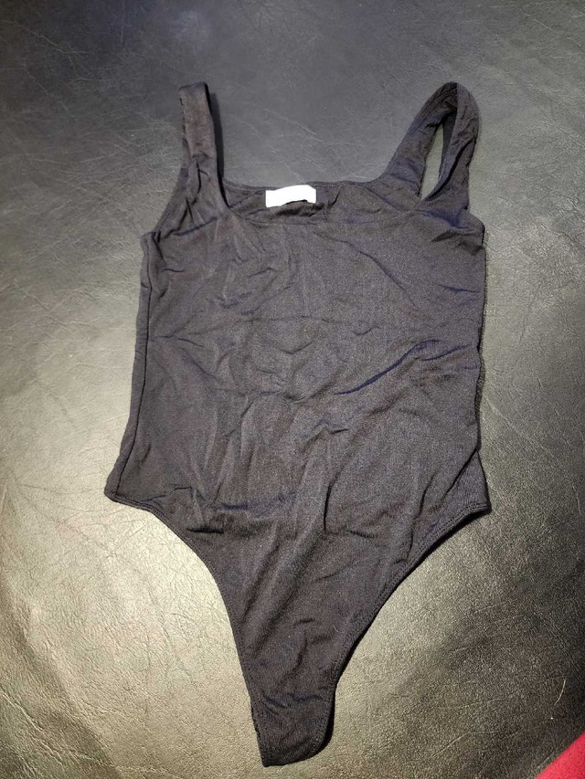 Babaton Bodysuit size s