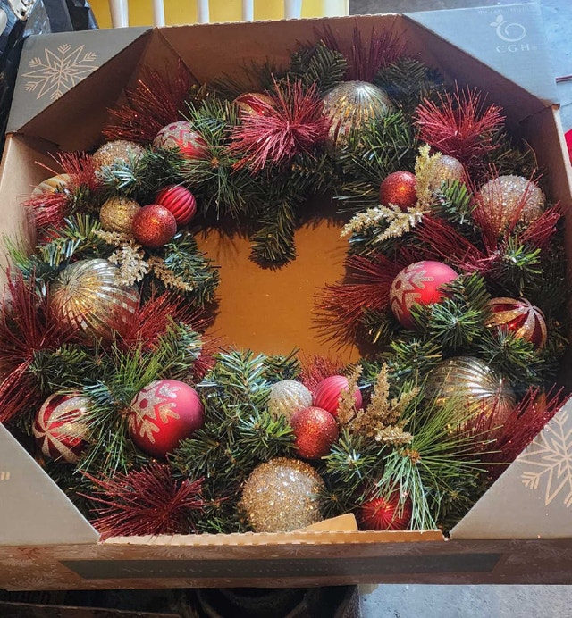 Christmas Wreath same one they sell at coscto 5 years old