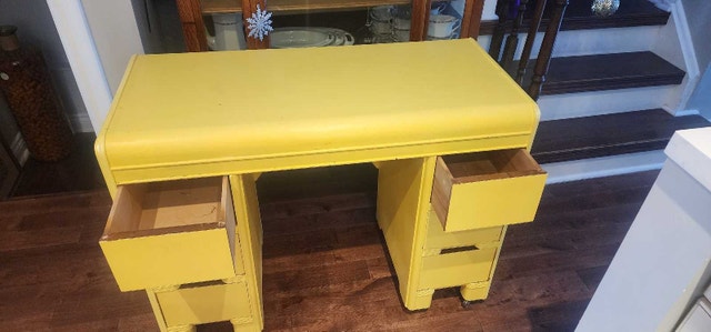 Yellow Vanity OBO