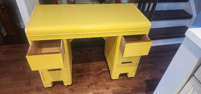 Yellow Vanity OBO - photo 2